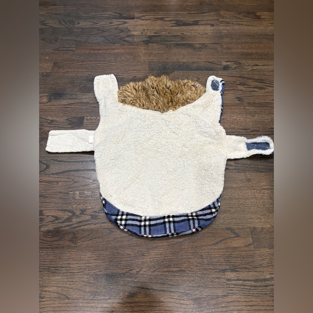 Stylish Insulated Plaid Dog Coat | Size Dogs XL - Picture 4 of 10